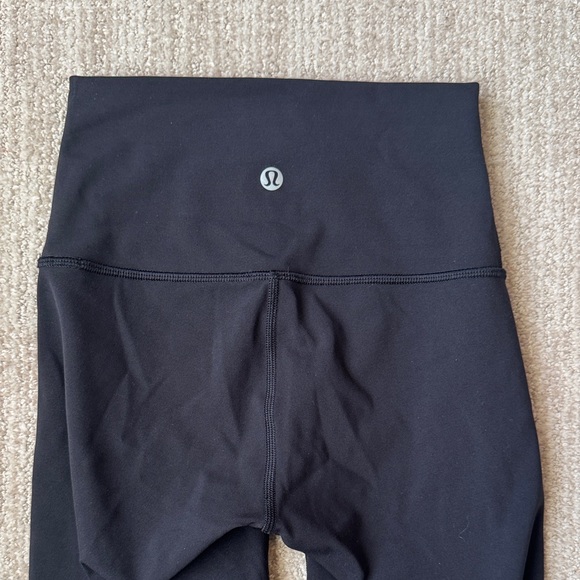 Lululemon Align High-Rise Black Yoga Short 8" Woman's Size 0 - Picture 6 of 10
